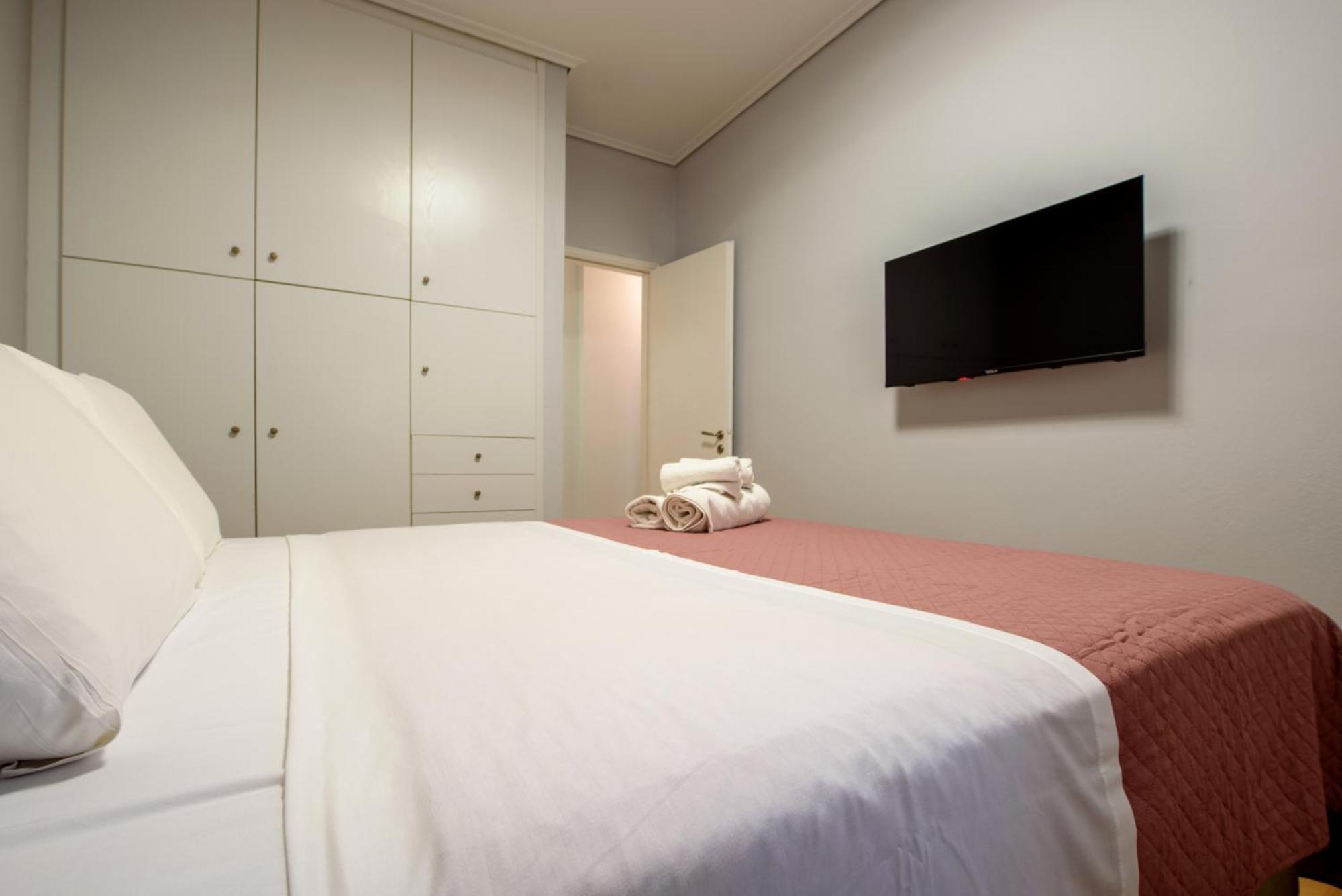 Apartment Spacious And Modern One Bedroom *